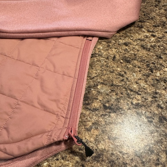 Picture Organic The Lixi Tech sweater size medium - Picture 4 of 4